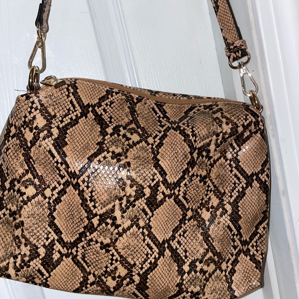 Cross body purse